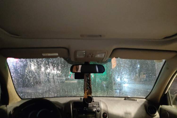 Used Toyota RAV4 2011 2.0L Automatic Luxury Edition Headliner