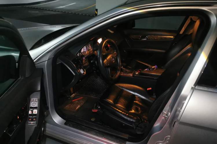 Used Mercedes-Benz C-Class 2010 C 200 CGI Fashion Model