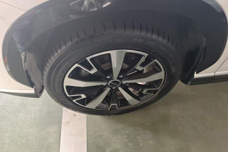 Used Roewe D5X DMH 2024 135 Tech Edition