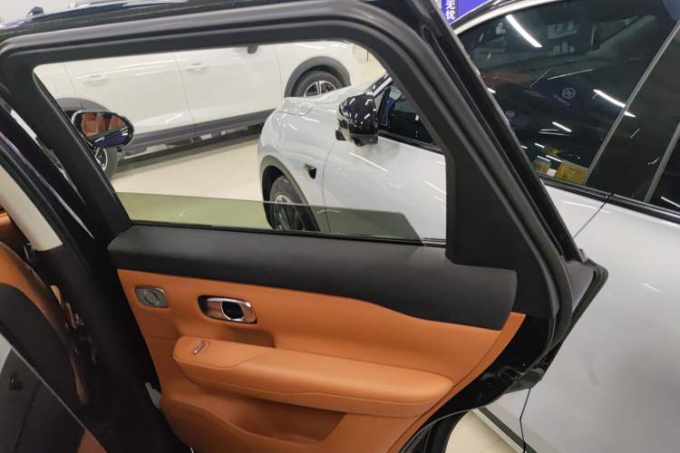 Used Leapmotor C16 2024 Range-Extended 200 LiDAR Edition
