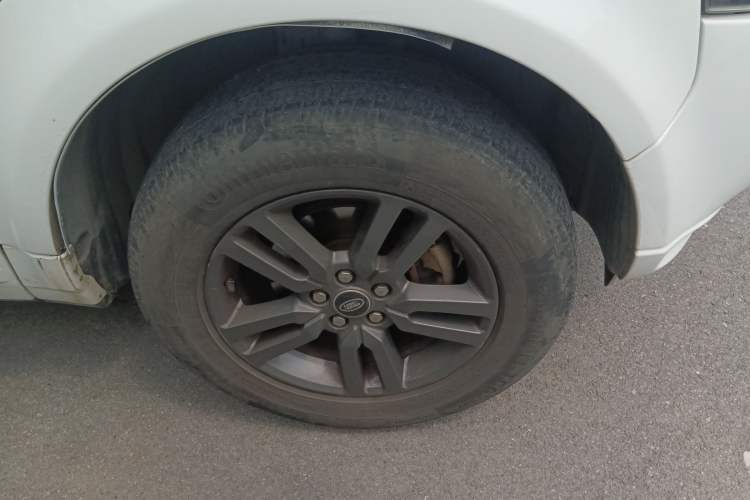 Used Land Rover Freelander 2 2015 2.2T SD4 XS Collector's Edition Right Front Wheel Hub