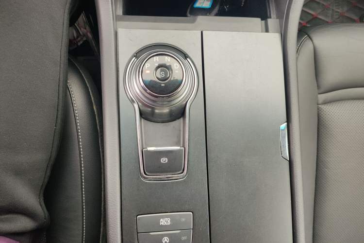 Used Ford Taurus 2016 EcoBoost 180 Luxury Model