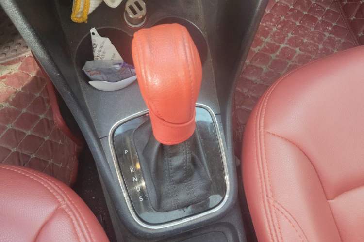 Used Volkswagen Polo 2016 1.6L Automatic Comfort Model