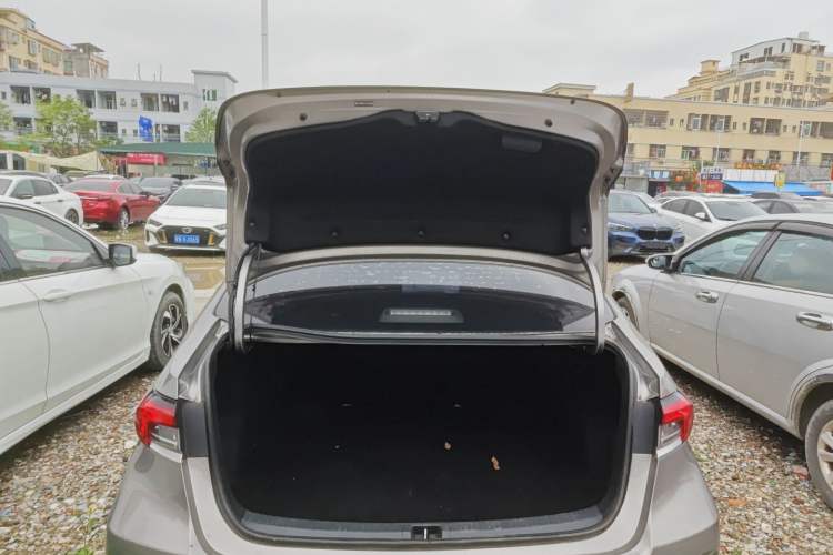 Used Toyota Corolla 2019 1.2T S-CVT GL Pioneer Edition