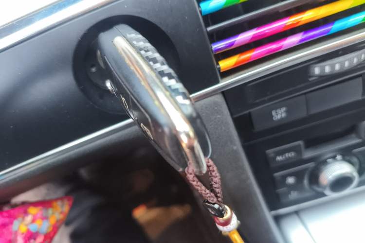 Used Audi A6L 2010 2.0 TFSI Automatic Standard Edition Vehicle Key