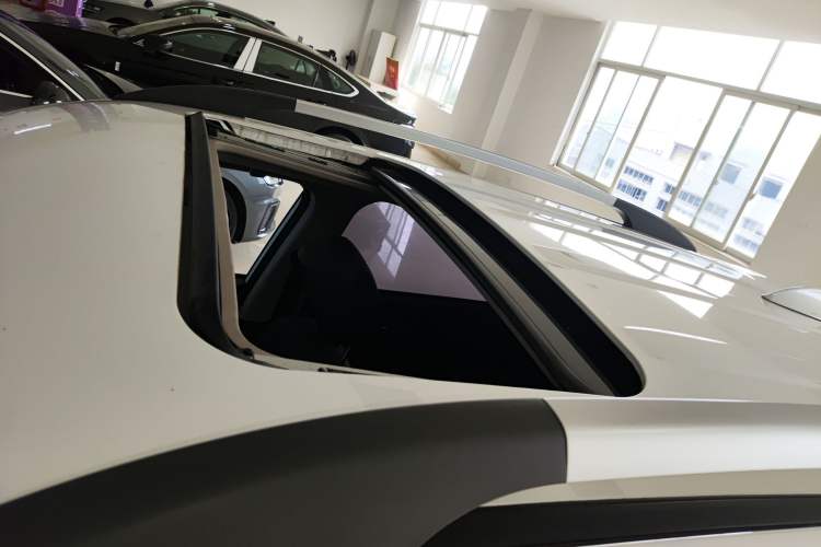 Used CHANGAN CS35 2016 1.6L Automatic Luxury Model China V Standard