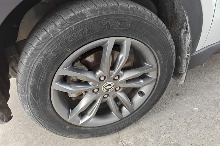 Used Dongfeng Fengon 580 2021 ☆ Star Edition 1.5T Manual Luxury Version Left Front Wheel Hub