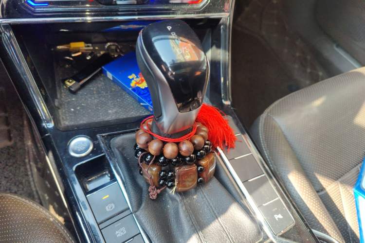 Used Volkswagen Passat 2020 Revised Version 330TSI Luxury Edition China VI Standard