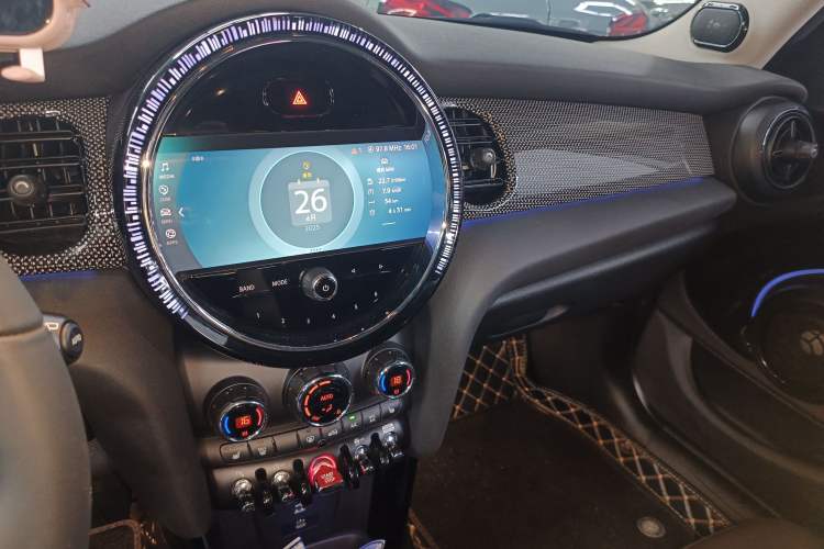 Used MINI MINI 2023 1.5T COOPER Artist Five-Door Edition