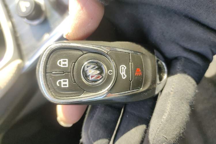 Used Buick GL8 2021 ES Landtrek 653T Comfort Edition
