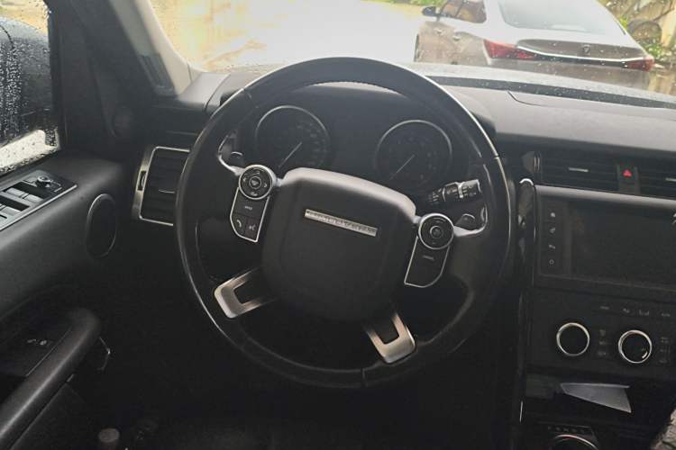 Used Land Rover Discovery 2017 3.0 SC V6 HSE
