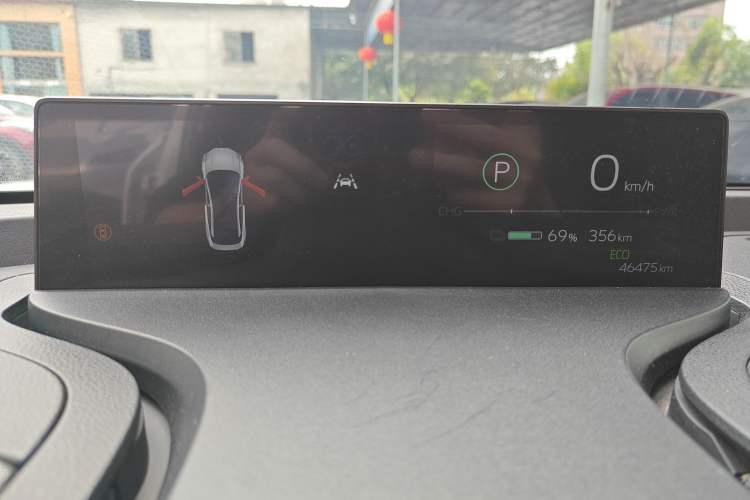 Used Toyota bZ3 2024 517 km Elite PRO Instrument Cluster