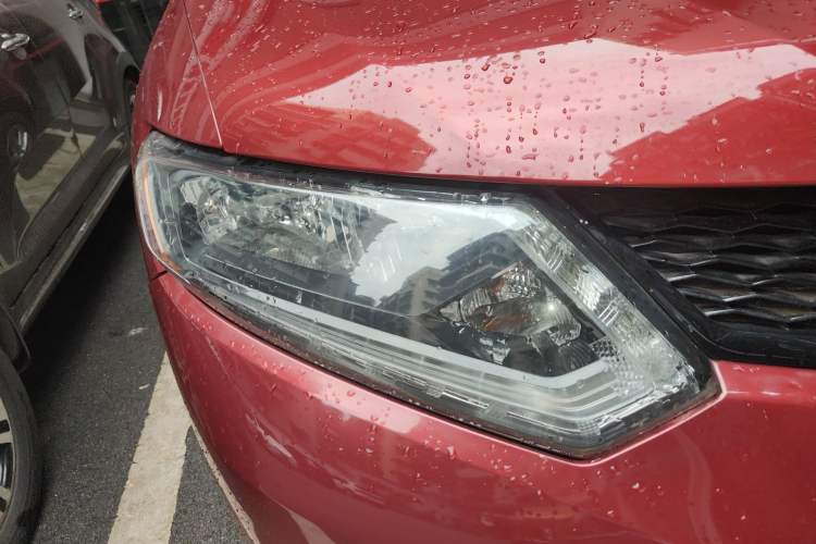 Used Nissan X-Trail 2015 2.0L CVT Comfort MAX Edition 2WD Right Front Headlight