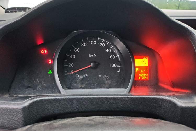 Used Nissan NV200 2012 1.6L 232 Seats Zunya Trim
