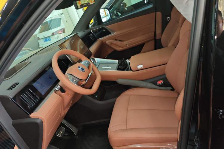 Used Denza N8L 2025 Model Flagship Model
