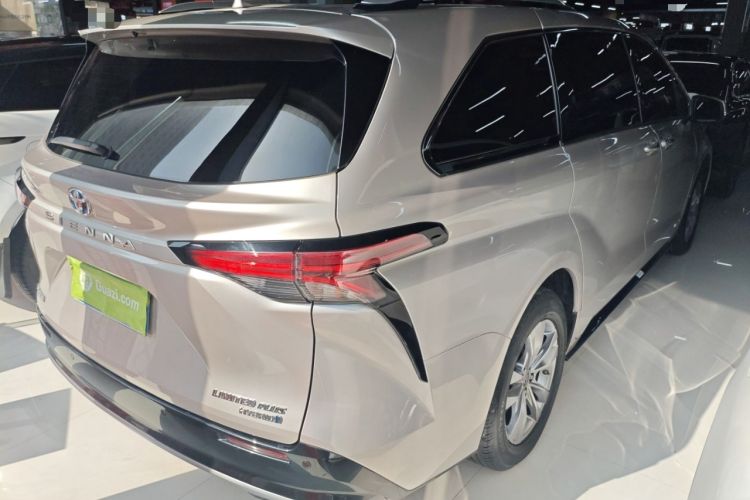Used Toyota SIENNA 2021 2.5L Hybrid Ultimate Edition