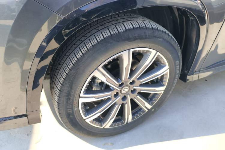 Used Changan CS75 PLUS 2024 3rd Generation Champion Edition 2.0T Intelligent Drive Performance Model
