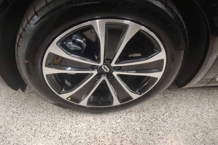 Used Hima AITO M7 2026 Model Range-Extending Ultra All-Wheel Drive 5-Seater Version
