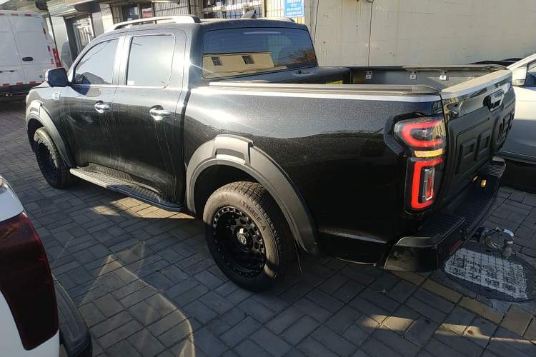 Used Great Wall Poer 2023 2.0T Passenger Version Automatic Diesel 4x4 Prestige Edition GW4D20M