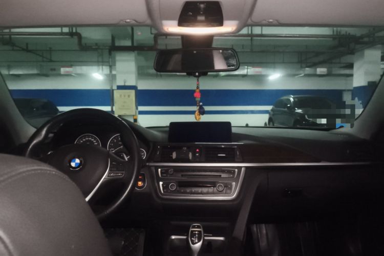 Used BMW 3 Series 2015 320Li Luxury Design Package Premium Edition Center Console