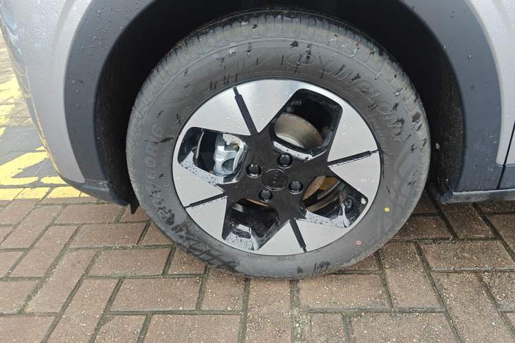 Used Geely Galaxy Geome 2026 Model 410km Exploration Edition
