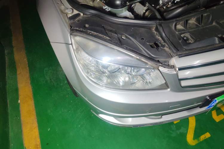 Used Mercedes-Benz C-Class 2010 C 200 CGI Elegance Model
