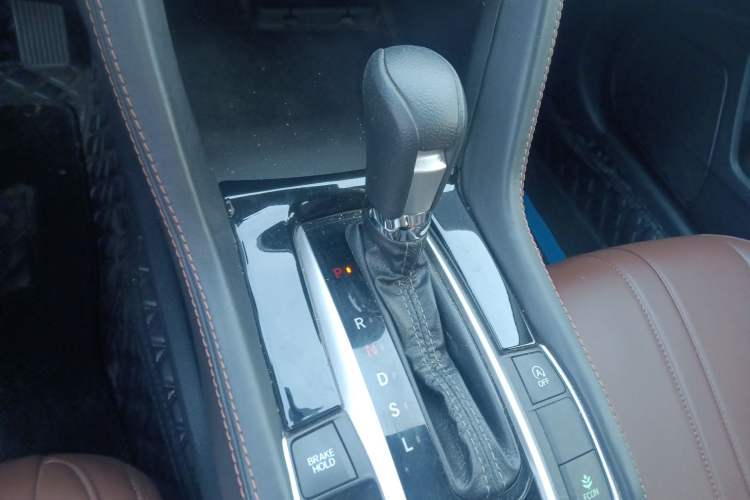 Used Honda Civic 2016 220TURBO CVT Luxury Edition Gear Lever