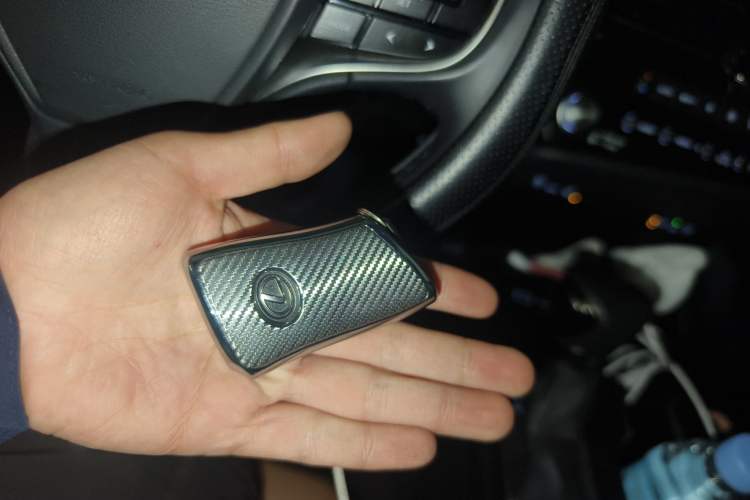 Used Lexus ES 2022 300h Deluxe Edition