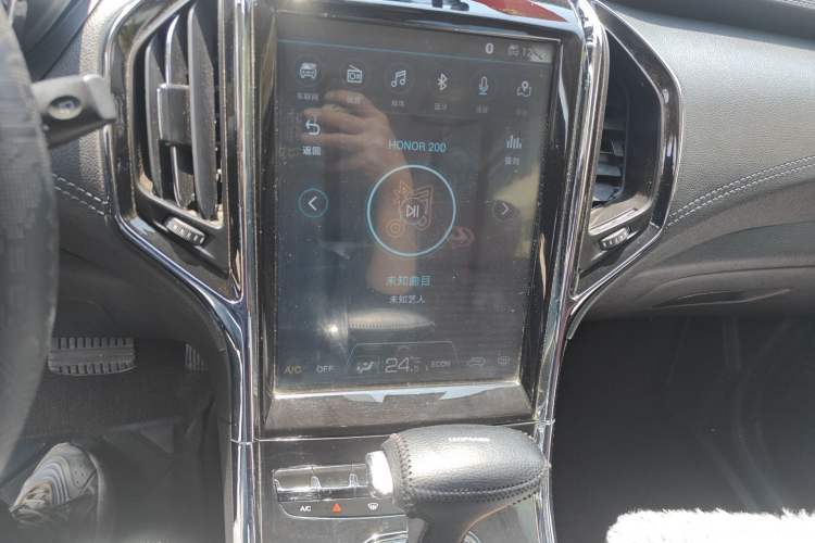 Used Leopaard CS9 2017 1.5L CVT Elite Model Audio And AC Panel