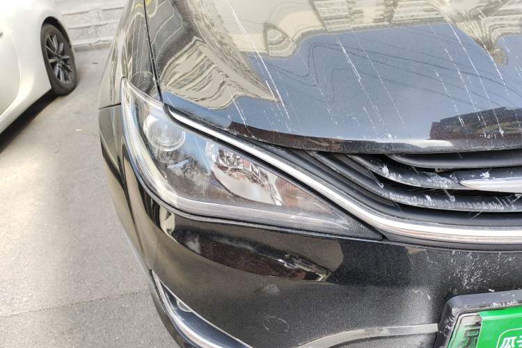 Used Chrysler Grand Voyager PHEV 2018 3.6L Plug-in Hybrid Right Front Headlight