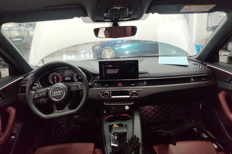 Used Audi A4L 2022 40 TFSI Luxury Dynamic Model
