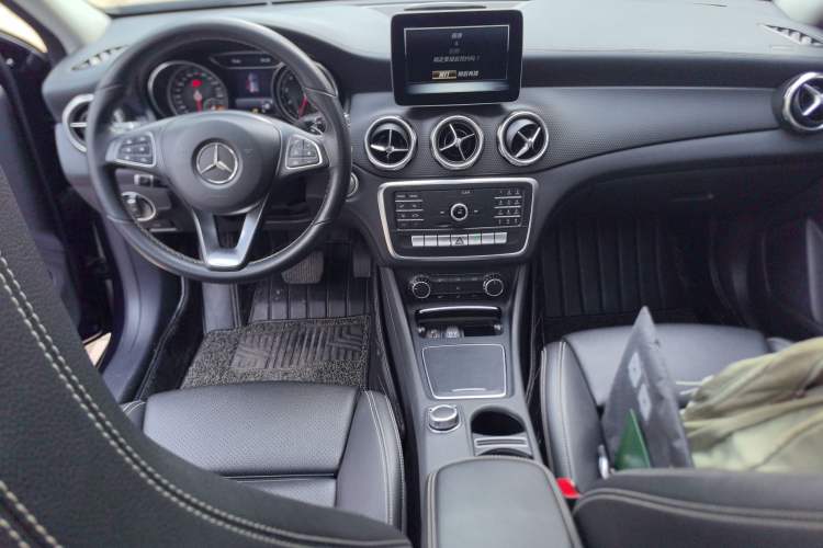 Used Mercedes-Benz GLA 2018 GLA 200 Fashion Model