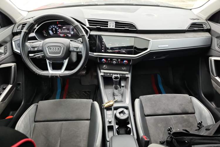 Used Audi Q3 2021 35 TFSI Fashion Dynamic Model