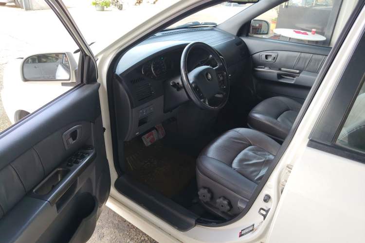 Used Kia Carens 2005 2.0L Driver Seat