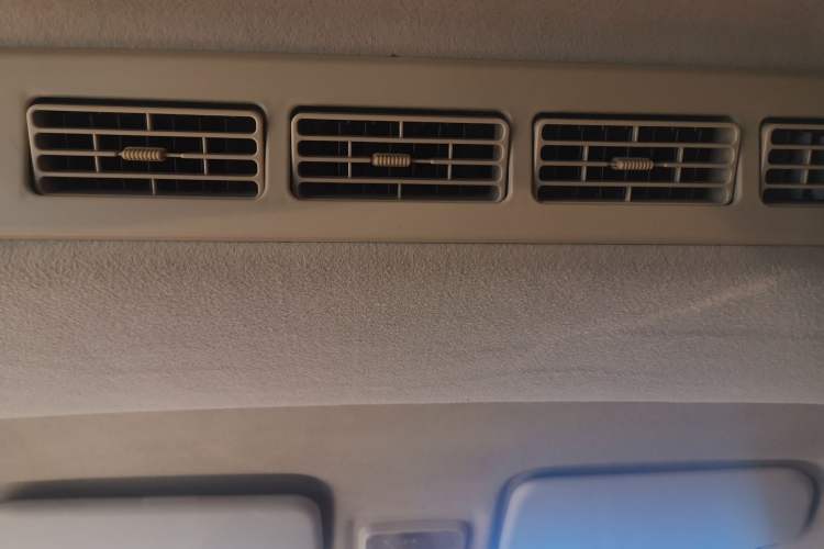 Used Dongfeng Fengon 370 2017 1.5L CVT Fashion Edition 7-Seater
