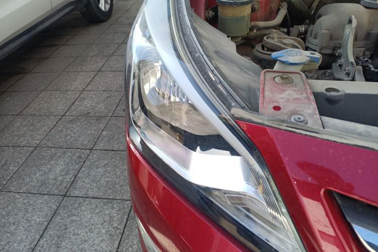 Used Hyundai Verna (older generation) 2014 1.4L Manual Smart GLS Trim