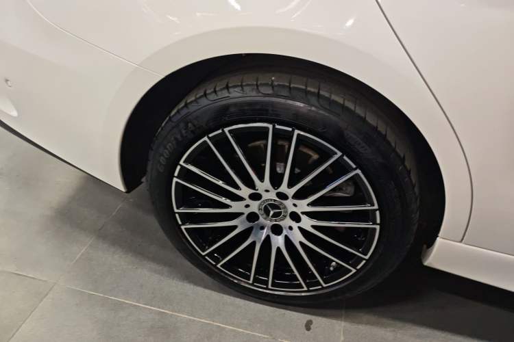 Used Mercedes-Benz C-Class 2023 Second Facelift C 260 L Sport Edition Exterior 5