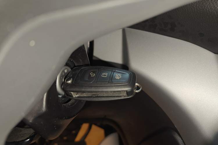 Used Ford Kuga 2015 1.5L GTDi Two-Wheel Drive Fashion Edition
