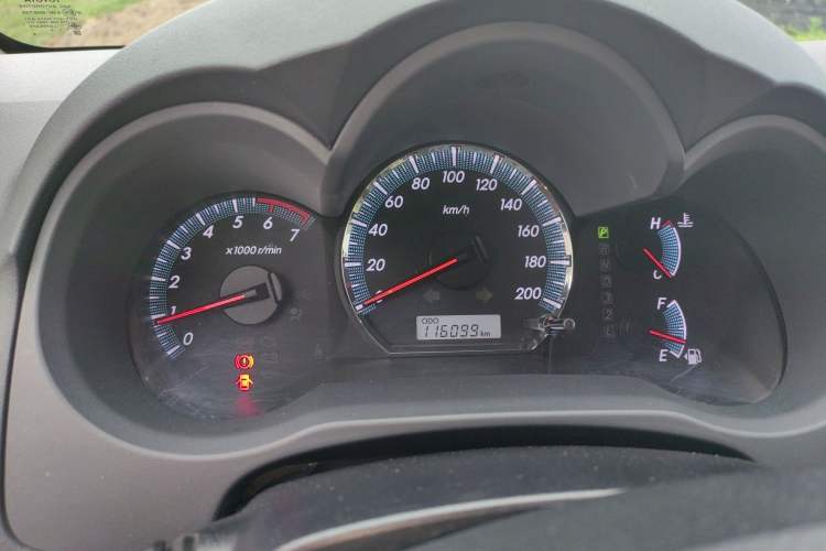 Used Toyota Fortuner 2015 2.7L Standard Edition
