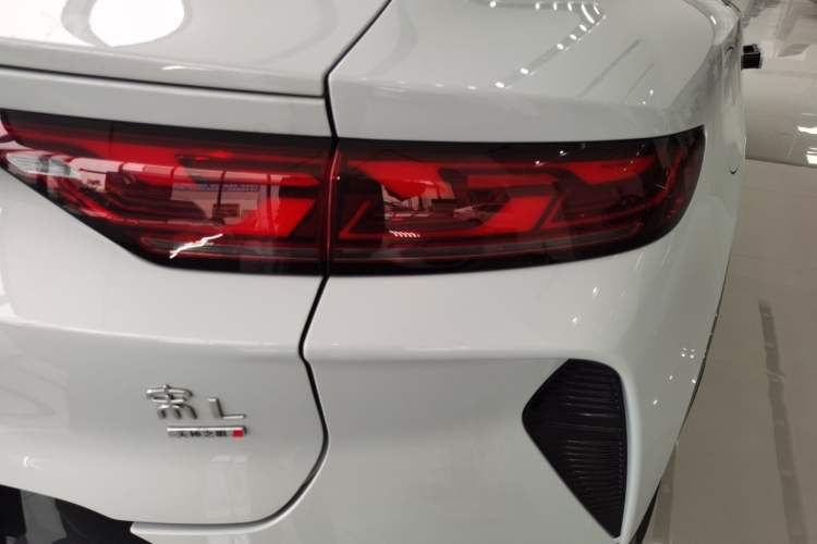 Used BYD Song L EV 2025 662 km Advanced Intelligent Driving Version
