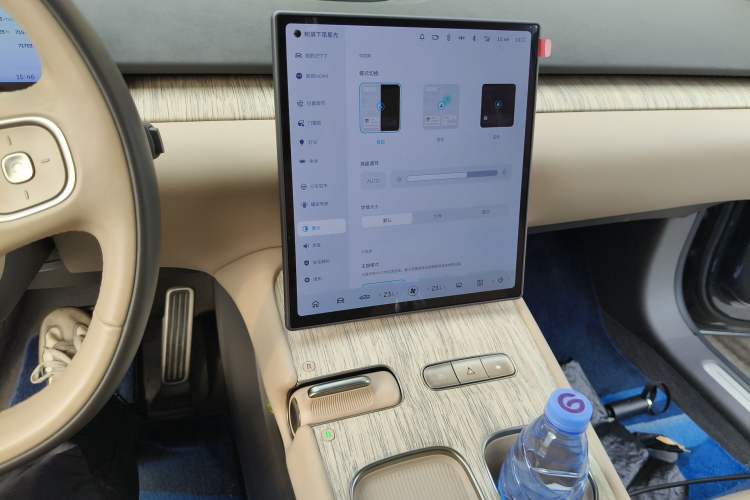 Used Nio ET7 2022 100kWh First Edition Audio And AC Panel