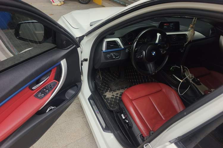 Used BMW 3 Series 2019 320i M Sport Package
