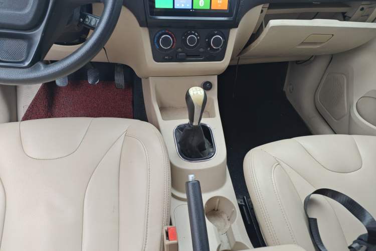 Used Dongfeng Fengon 370 2016 1.5L Manual Standard Edition SFG15-05 7 Seats