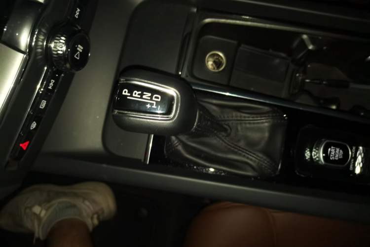 Used Volvo XC60 2020 T5 4x4 Zhiyi Luxury Edition
