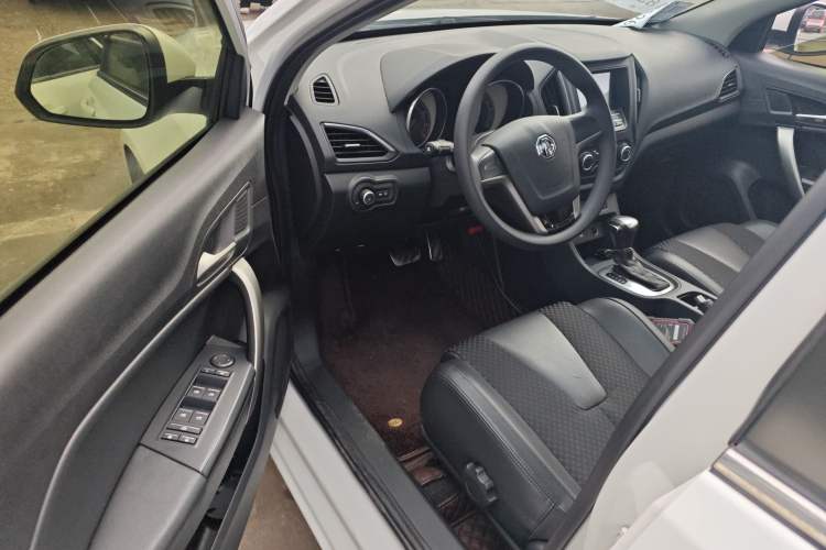 Used MG GT 2015 1.4TGI TST Dual-Clutch Elite Edition