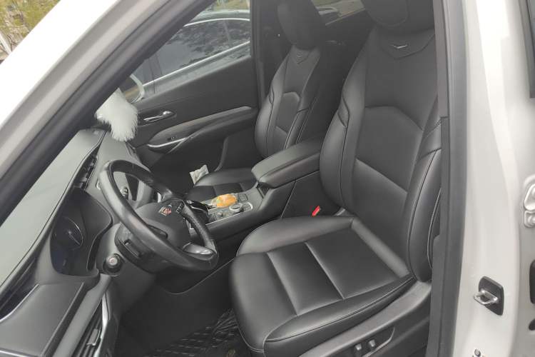 Used Cadillac XT4 2020 28T Two-Wheel-Drive Leading Version