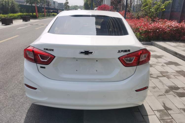 Used Chevrolet Cruze 2018 Redline 320 Automatic Pioneer Edition Rear