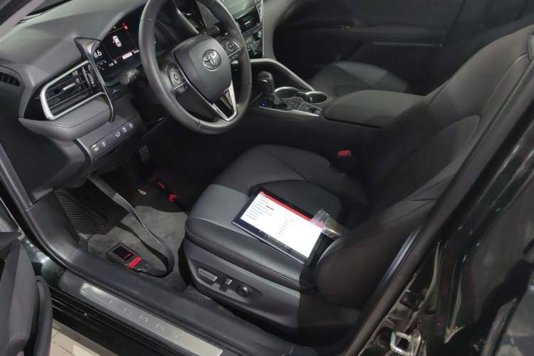 Used Toyota Camry 2021 2.5G Luxury Edition Left Front Seat