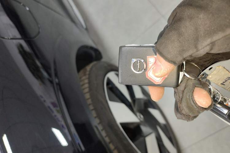 Used Volvo XC60 New Energy 2025 Plug-in Hybrid Long-Range All-Wheel Drive Smart Luxury Edition
