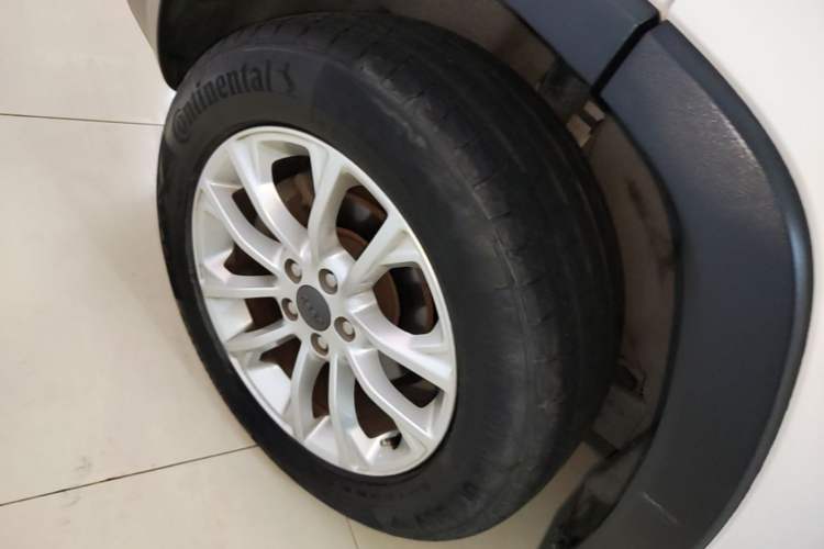 Used Jeep Cherokee 2019 2.0T Two-Wheel Drive Smart Enjoyment Version China V

